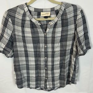 Universal Threads Plaid Blouse